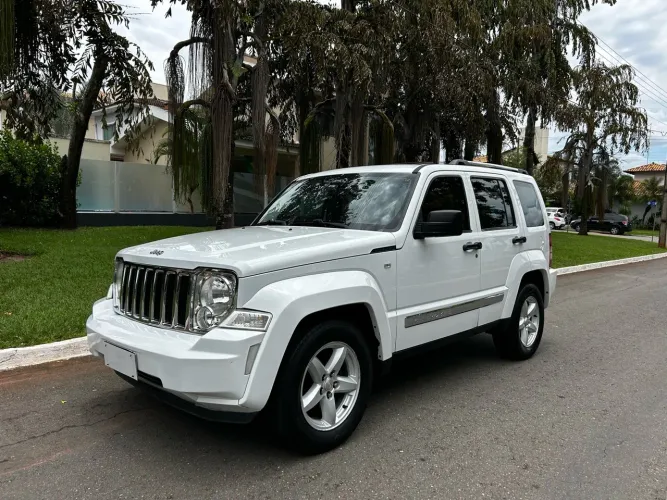 Jeep Cherokee Limited 3.7 4X4 V6 12V Aut. 2012