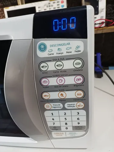 Micro-ondas 20 litros, 3 mes de garantia