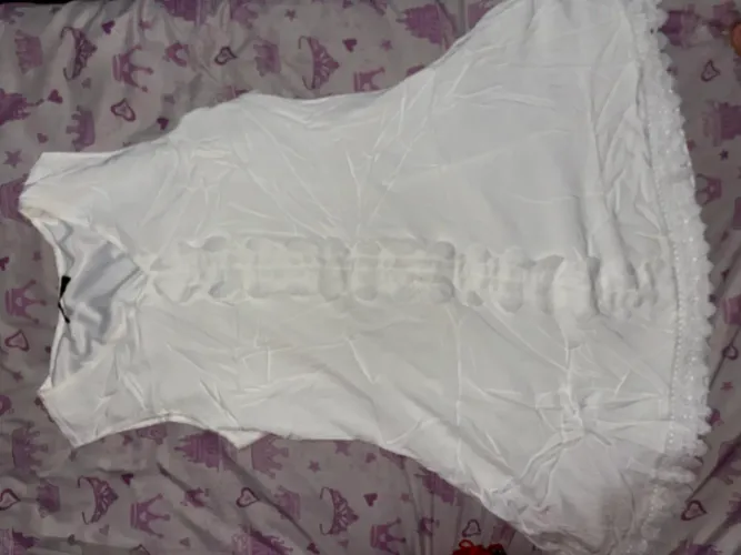     Vestido Branco Delicado com Detalhes em Renda 