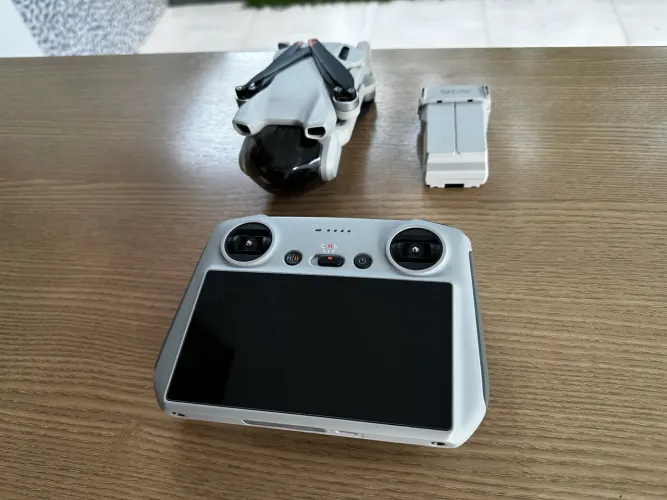 DJI mini 3