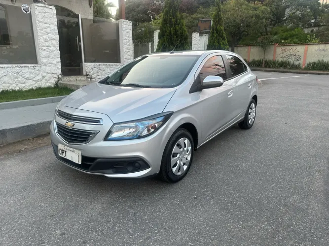 Chevrolet Onix Hatch LT 1.4 8V Flex Power Mec. 4P 2013