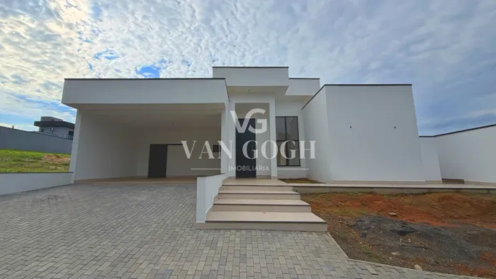 Casa à venda em Artur Nogueira com 3 dormitórios e 4 banheiros.