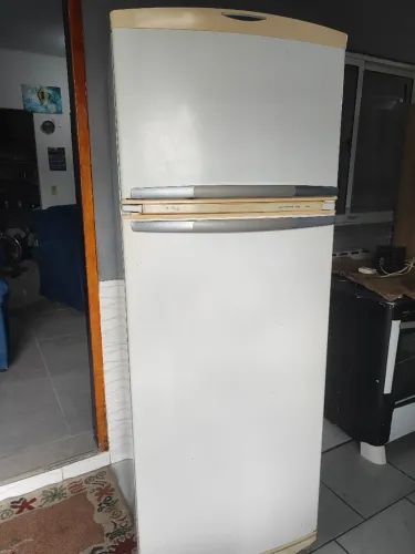 Geladeira BRASTEMP 470 LITROS GELANDO MUITO DUPLEX ITAPEMA 
