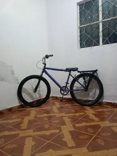Bike montadinha aro 26, negocio o valor!