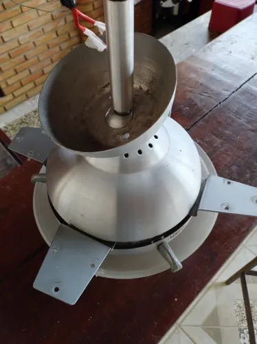 Ventilador de teto Volare ( funciona parcial ) 