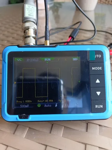 Osciloscópio e gerador de sinais DSO-510