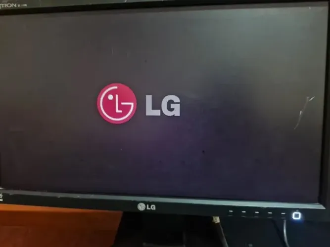 Monitor LG Flatron