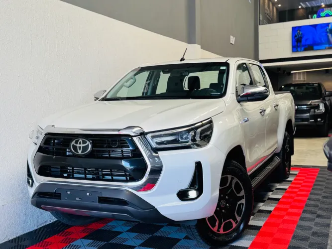 Toyota Hilux CD SRX 4X4 2.8 TDI 16V Diesel Aut. 2021