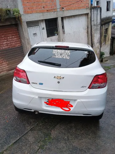 Chevrolet Onix JOY Hatch 1.0 8V Flex Mec. 4P 2018