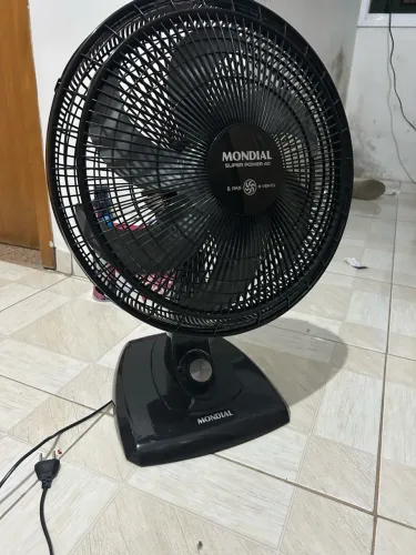 Vende-se ventilador 220 volts 