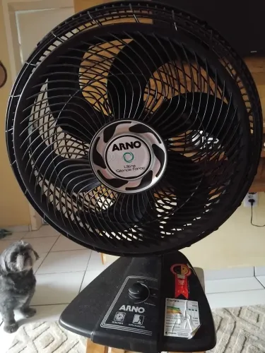 Ventilador de mesa 40cm Marca Arno