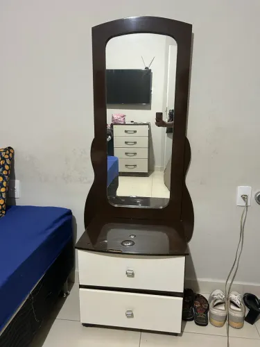 Penteadeira em bom estado