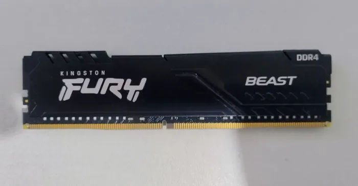 Memória ram Kingston Fury 16gbs 1x16 3200mts( usada)