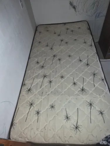 VENDO ESSA CAMA PARA SOLTEIRO
