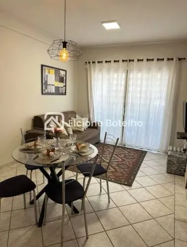 Sobrado para Aluguel | Residencial no Bairro Brasil, Uberlândia