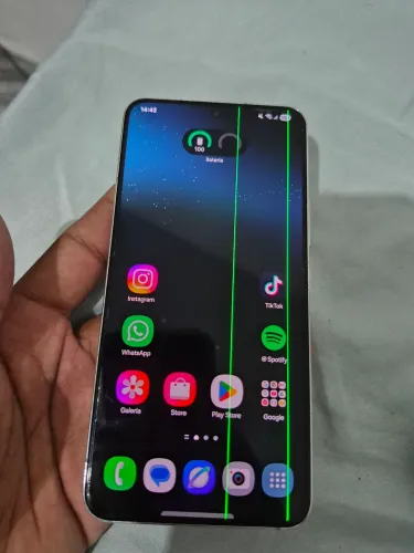 SAMSUNG S22 128 GB NÃO ACEITO TROCAS( LINHA VERDE NA TELA)