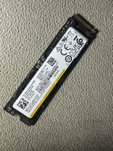 Ssd Samsung Pm9a1 512gb M.2 2280 Nvme Pcie Gen4 X4 Preto
