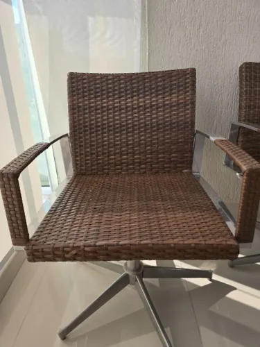 Conjunto 2 Cadeiras Com Mesinha Central Brisa