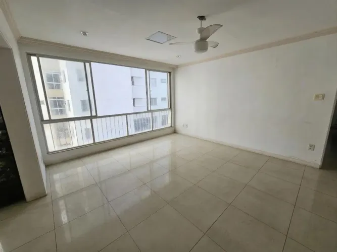 Apartamento com 4 quartos em Boa Viagem, 160 m² e 1 vaga