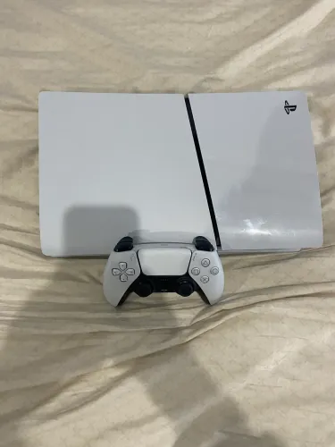 PlayStation 5 (PS5) - Mídia Digital 1TB | Estado de Novo