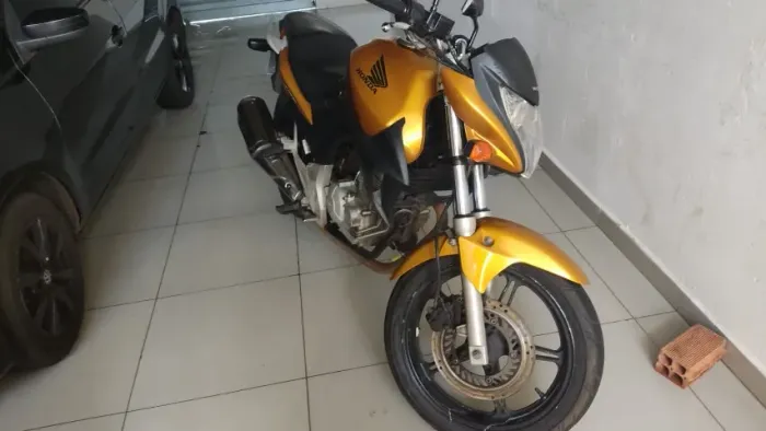 CB300