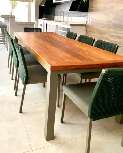 Mesa área gourmet
