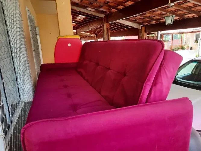 Sofa cama elegante quase sem uso