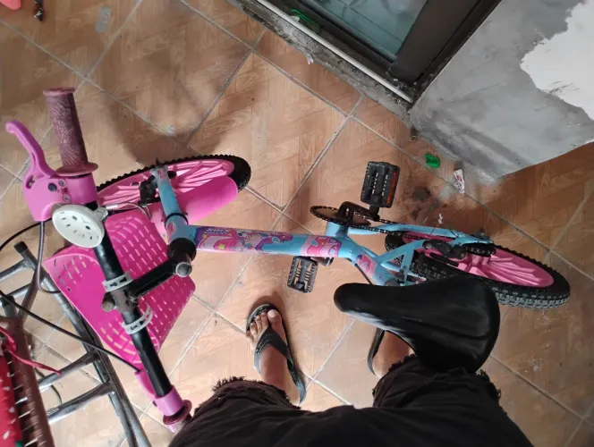 Bicicleta  aro 16 pouco uso 280 reais