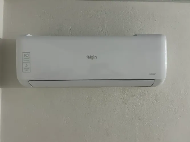Vendo ar-condicionado 12 mil BTUS marca Elgin