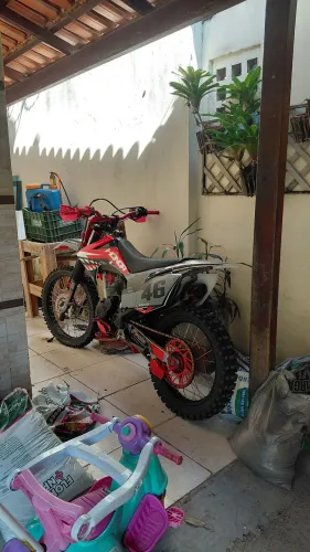 Crf 230 impecável