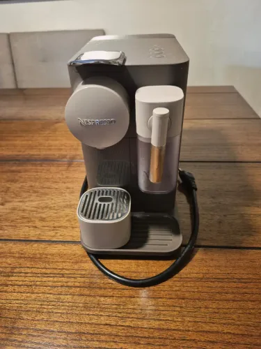 Nespresso Lattissima One 110V