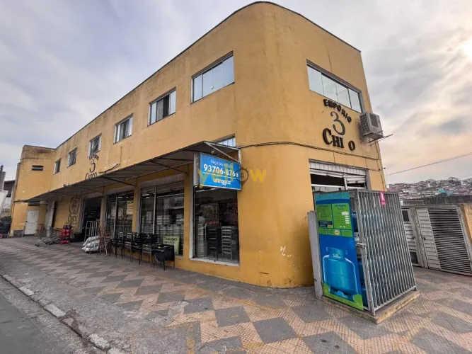 Salão à Venda/Locação no Centro de Santa Isabel, 242m²