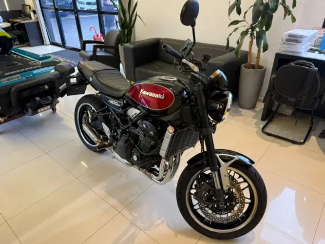Kawasaki Z 900RS 2023