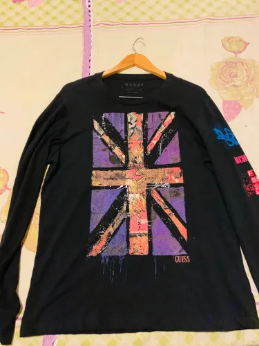 Camiseta manga longa da Guess nova TAM P