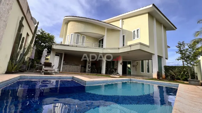 Sobrado esquina 541m² com 4 suítes + 2 Offices e lazer completo Jrdins Florença