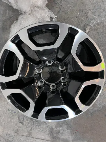 Roda Hilux aro 18 nova (uma unidade)