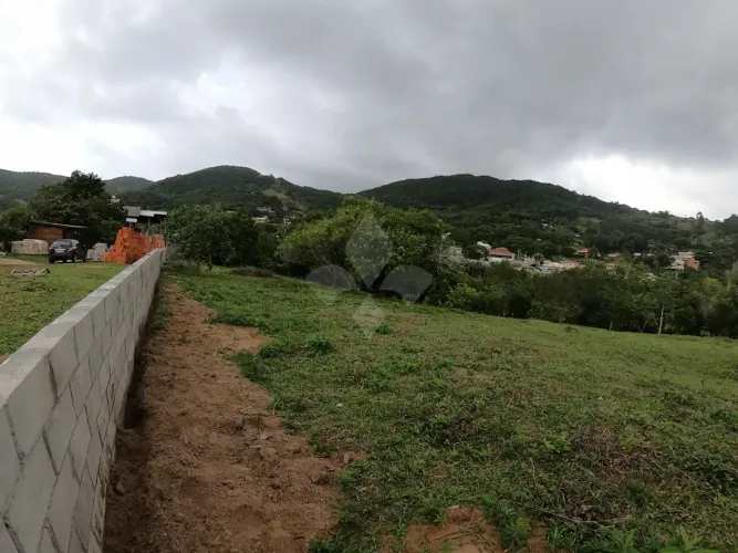 Terreno de 2700 m² à venda, Gamboa - Garopaba/SC