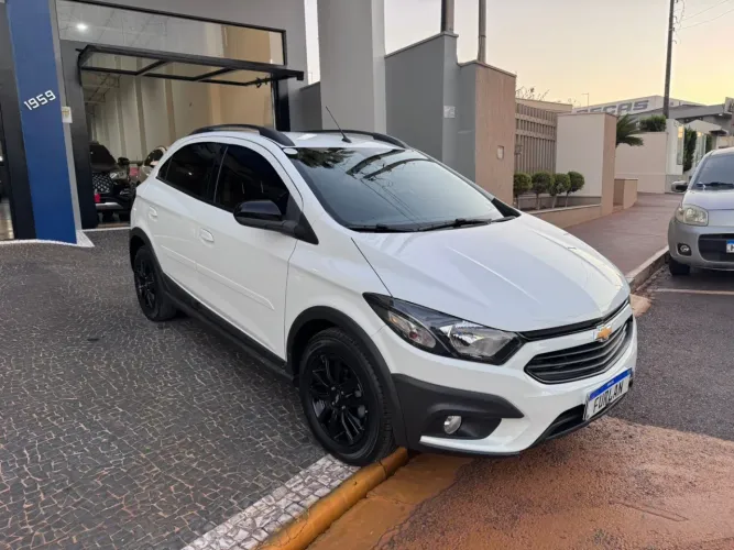 Chevrolet Onix Activ 1.4 8V Flex Aut. 4P 2019