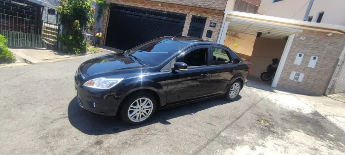 Ford Focus Ghia Sed. 2.0 16v/2.0 16V Flex AUT 2011