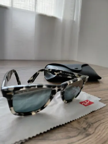 ORIGINAL WAYFARER POLARIZED+ LENSES! EM PERFEITO ESTADO!