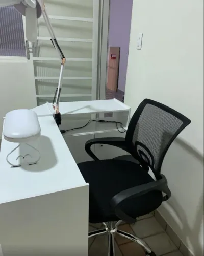 *Mesa Manicure em L com Nicho e Armário MDF Branco*