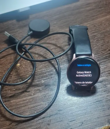 Smartwatch Samsung Galaxy Watch Active 2 SM-R835F  + carregador - Usado em ótimo estado!