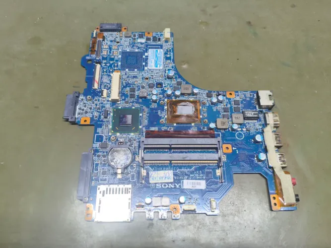 Placa-mãe Para Notebook Sony Vaio Svf142c29 Da0hk8mb6e0 Core I5