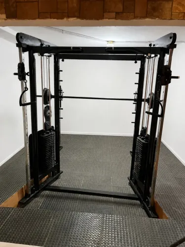 Crossover completo + agachamento guiado + puxada (perfeito estado)