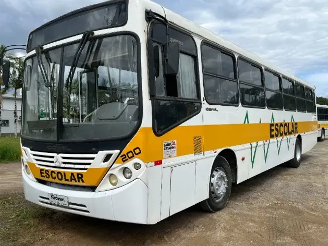 ônibus mbenz comil 52 lugares