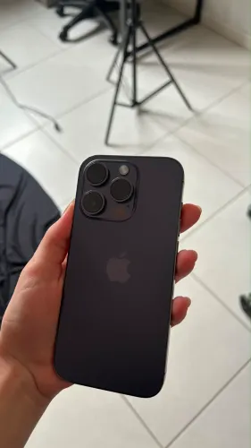     iPhone 14 Pro 256GB Roxo Profundo - Muito Conservado