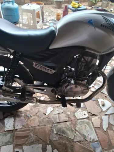 Titan 150