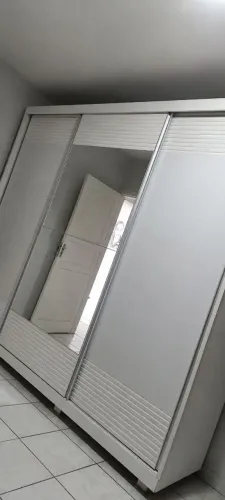 Guarda Roupas de Casal com espelho