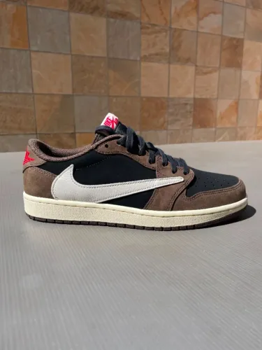 Oportunidade! Air jordan 1 low travis scott Dark mocha 41