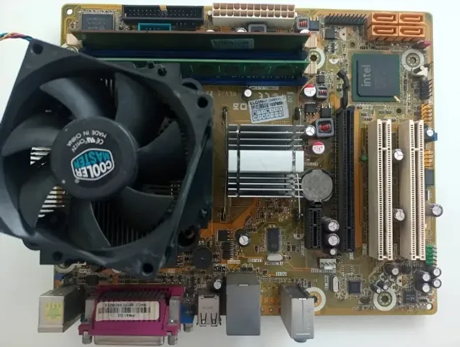Kit Placa Mãe + Proces Dual Core E5300 + 3gb Ddr3
